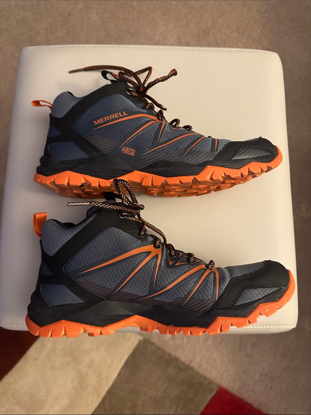 Men’s Merrell hiking boots - Picture 6 of 10